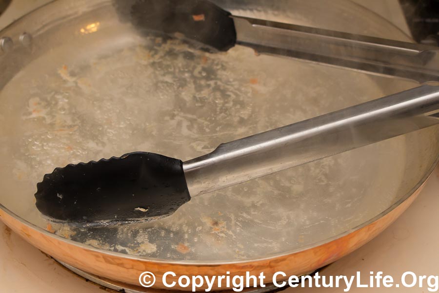 Soy Turkiye 30 cm (12 inch) Silver Copper (Ag-Cu) Frying Pan Cleaning via Boiling